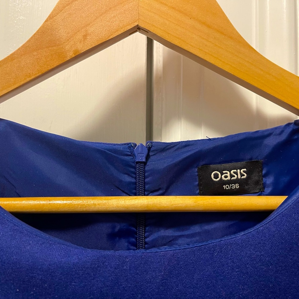 Oasis dress - Picture 1 of 2